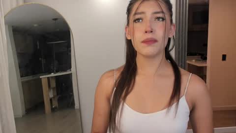 Snapshot of jade_ws chatting on 02-25-25, 12:36 Jade online show from 02-25-25, 12:36