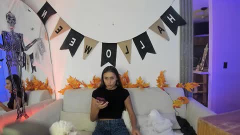 Snapshot of jade_ws chatting on 10-09-25, 01:58 Jade online show from 10-09-25, 01:58