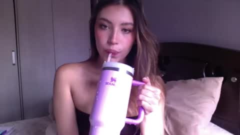 Jade online show from 07-25-26, 08:50