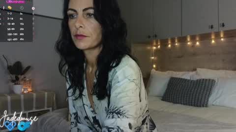 Jade online show from 04-05-26, 08:17