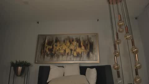 JADE EVANS online show from 10-19-25, 01:01