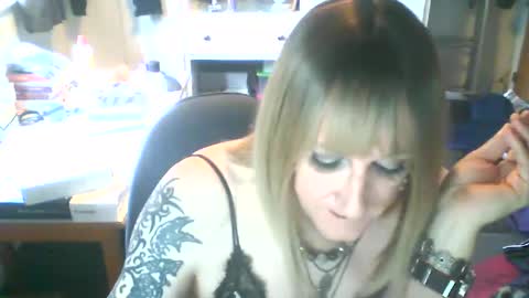 Snapshot of jadeladyboyminx chatting on 01-23-25, 12:19 Jademinx online show from 01-23-25, 12:19