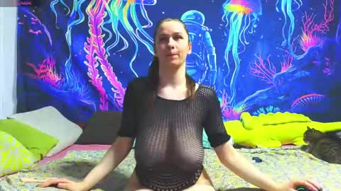 Jadelin Min online show from 05-12-26, 09:34