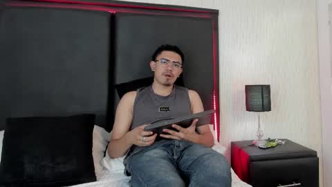 Snapshot of jadenjake chatting on 07-19-26, 07:17 JadenJake online show from 07-19-26, 07:17