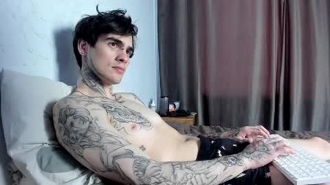 Jade online show from 05-25-26, 12:44