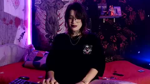 Snapshot of jadepoarch chatting on 09-23-25, 01:08 Alex and Venus online show from 09-23-25, 01:08