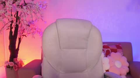 Jade Summer online show from 04-18-26, 11:36