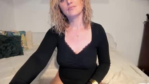 elena online show from 01-15-25, 02:38