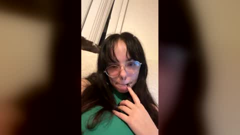 Snapshot of jae_babyyy chatting on 03-20-26, 03:11 jae_babyyy online show from 03-20-26, 03:11