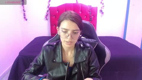Snapshot of jaide387017 chatting on 05-26-26, 09:00 jaide387017 online show from 05-26-26, 09:00