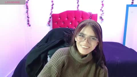 Snapshot of jaide387017 chatting on 06-05-26, 09:42 jaide387017 online show from 06-05-26, 09:42