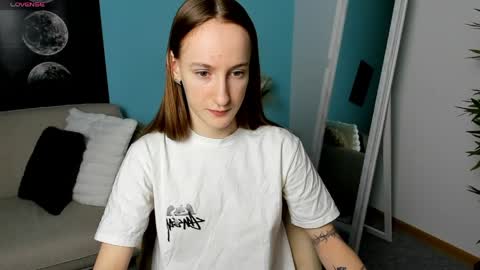 Jeidi online show from 04-15-26, 01:51