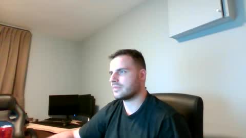 Snapshot of jajaja7778 chatting on 06-12-26, 01:37 jajaja7778 online show from 06-12-26, 01:37