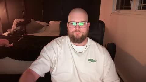 Snapshot of jake0333 chatting on 05-10-26, 02:50 Jake online show from 05-10-26, 02:50