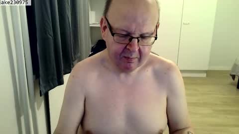 Jake2309 online show from 04-18-26, 07:58