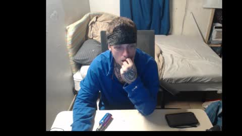 showingitoff online show from 11-02-25, 01:19