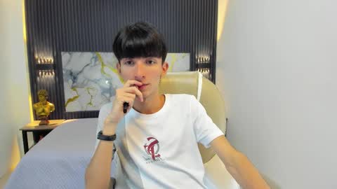 Snapshot of jake_evanss_ chatting on 09-24-25, 08:01 JAKE online show from 09-24-25, 08:01