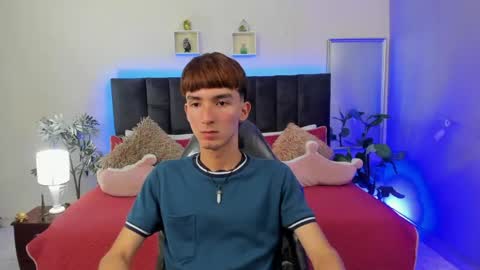 Snapshot of jake_evanss_ chatting on 05-01-26, 02:43 JAKE online show from 05-01-26, 02:43