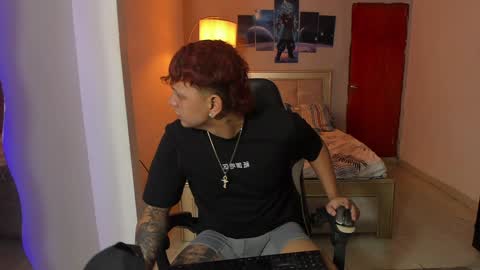 Snapshot of jake_pons chatting on 12-20-24, 02:19 Jake Pons online show from 12-20-24, 02:19