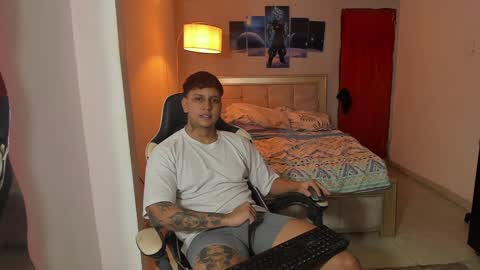 Snapshot of jake_pons chatting on 01-07-25, 04:39 Jake Pons online show from 01-07-25, 04:39