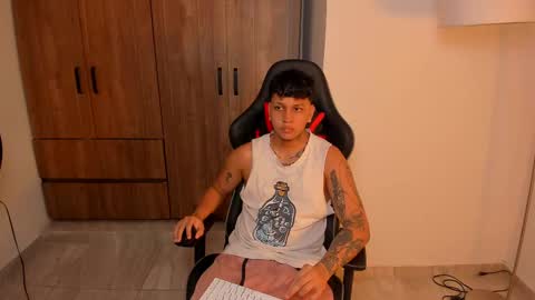 Snapshot of jake_pons chatting on 09-15-25, 02:00 Jake Pons online show from 09-15-25, 02:00