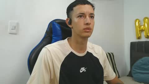 Snapshot of jake_shadow14 chatting on 05-25-26, 09:43 Hi guys im new 3 online show from 05-25-26, 09:43