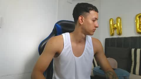 Snapshot of jake_shadow14 chatting on 05-26-26, 06:26 Hi guys im new 3 online show from 05-26-26, 06:26