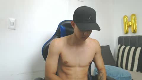 Snapshot of jake_shadow14 chatting on 06-02-26, 04:31 Hi guys im new 3 online show from 06-02-26, 04:31