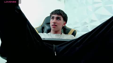 jake_tripp online show from 12-29-24, 06:45