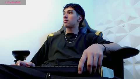 jake_tripp online show from 01-04-25, 03:18