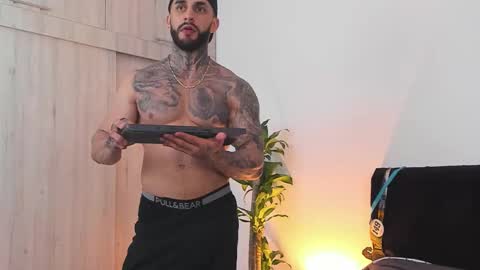 Jake Orthega online show from 11-06-25, 05:52