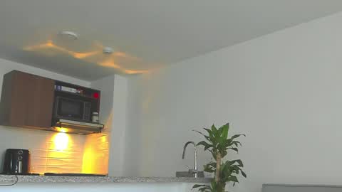 Snapshot of jakeortega chatting on 04-18-26, 02:21 Jake Orthega online show from 04-18-26, 02:21