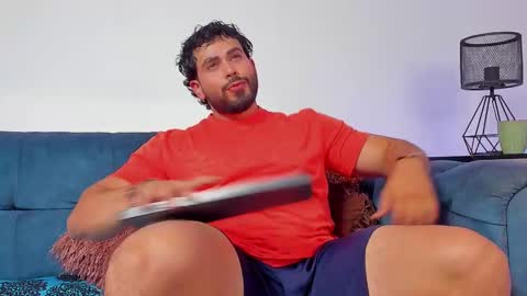 Snapshot of jakeskye chatting on 02-16-25, 01:03 JakeSkye online show from 02-16-25, 01:03