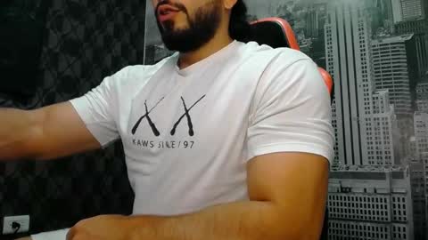 Snapshot of jakeskye chatting on 09-10-25, 03:23 JakeSkye online show from 09-10-25, 03:23