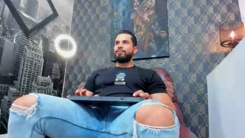 Snapshot of jakeskye chatting on 11-15-25, 02:46 JakeSkye online show from 11-15-25, 02:46