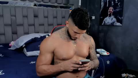 my name is sebas If you come here dont hesitate to say hello Im a guy who really likes having conversations and having hot online show from 04-14-26, 04:13