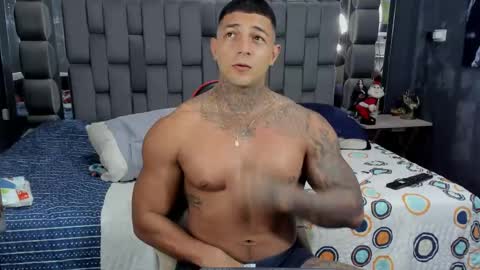 Snapshot of jaketayler10 chatting on 05-11-26, 08:50 my name is sebas If you come here dont hesitate to say hello Im a guy who really likes having conversations and having hot online show from 05-11-26, 08:50