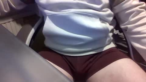 jakieg010 online show from 04-26-26, 01:58