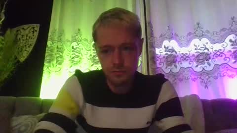 Snapshot of jakjakrabbit chatting on 10-19-25, 09:48 jakjakrabbit online show from 10-19-25, 09:48
