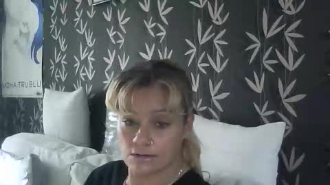 JAKKI LOUISE pornstar online show from 11-06-25, 01:01