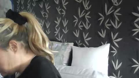JAKKI LOUISE pornstar online show from 11-18-25, 02:32
