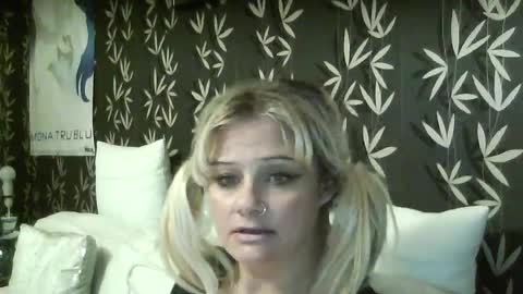 JAKKI LOUISE pornstar online show from 06-18-26, 10:58