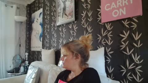 JAKKI LOUISE pornstar online show from 06-25-26, 04:22