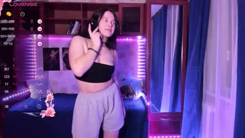 Lisa online show from 11-09-25, 06:17