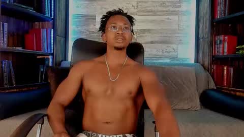   online show from 11-22-25, 04:33