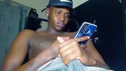 jamalwest92 online show from 04-10-26, 05:45