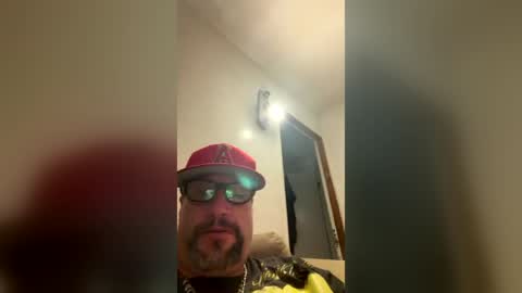 what you in too online show from 06-09-26, 05:19