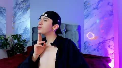 james_adamss_ online show from 04-22-26, 01:45