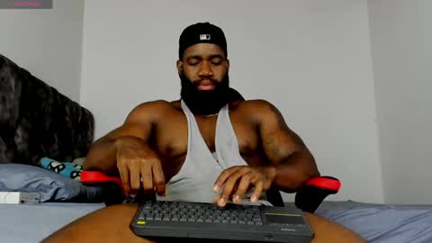 Snapshot of james_bbcmuscle chatting on 05-15-26, 01:12 James BBC online show from 05-15-26, 01:12