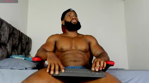 Snapshot of james_bbcmuscle chatting on 05-17-26, 02:02 James BBC online show from 05-17-26, 02:02